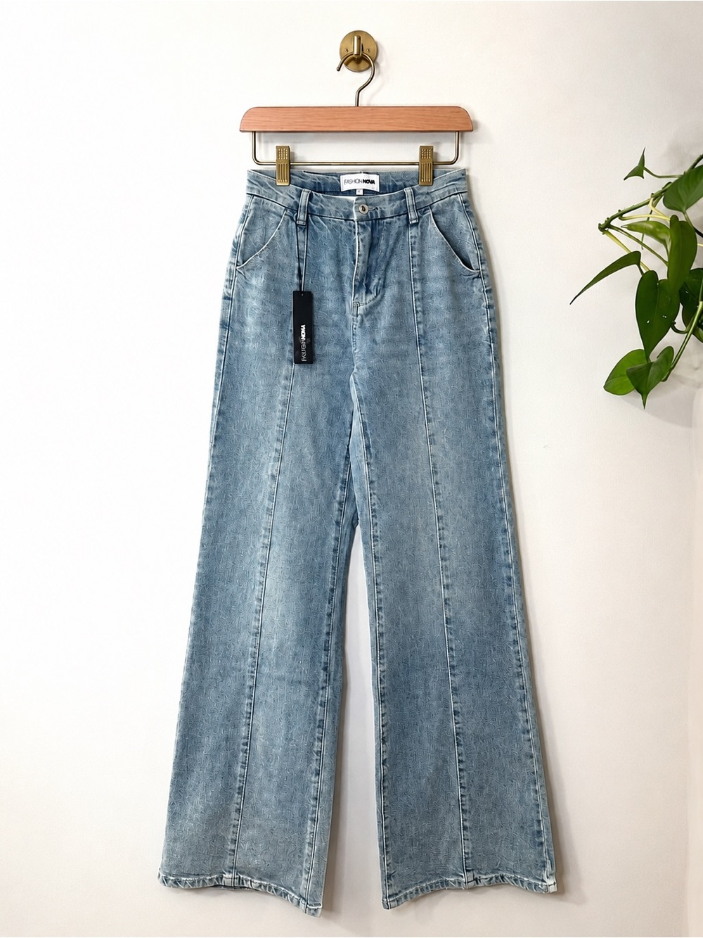 NWT Fashion Nova High Rise Wide Leg Trouser Jeans Light Wash Women’s Size 1